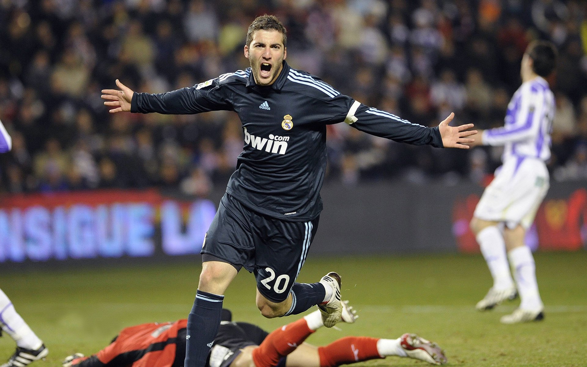 湖人总经理接受专访,详解球队建队思路,nba湖人总经理